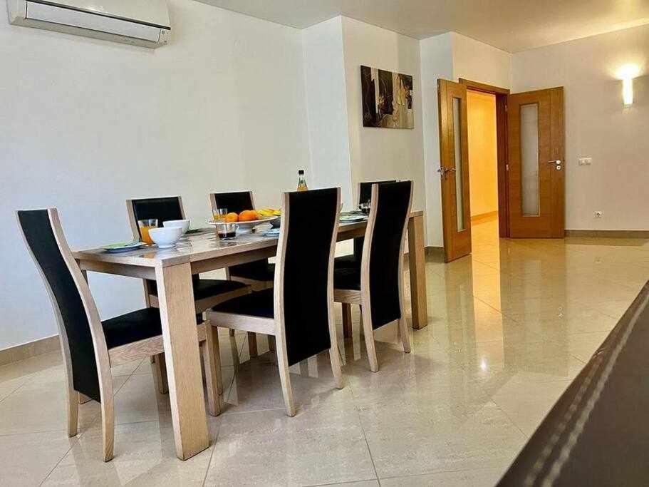 Mar E Sol By T3 Wifi E Estacionamento Apartment Quarteira Exterior photo