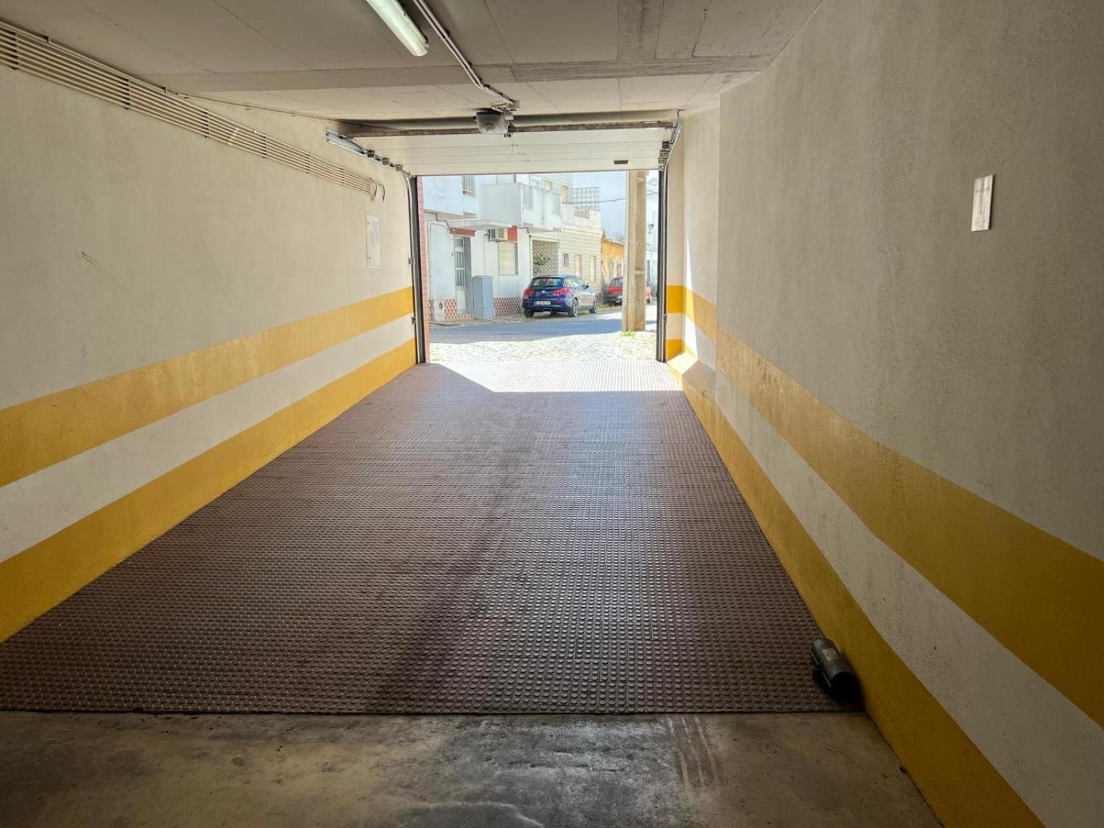 Mar E Sol By T3 Wifi E Estacionamento Apartment Quarteira Exterior photo